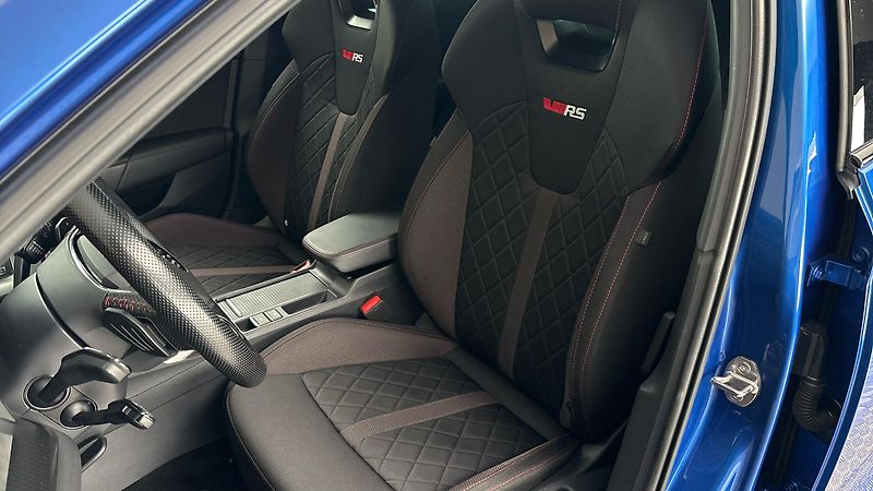 Škoda Octavia 2.0 TSI DSG RS - fotka 15 z 27