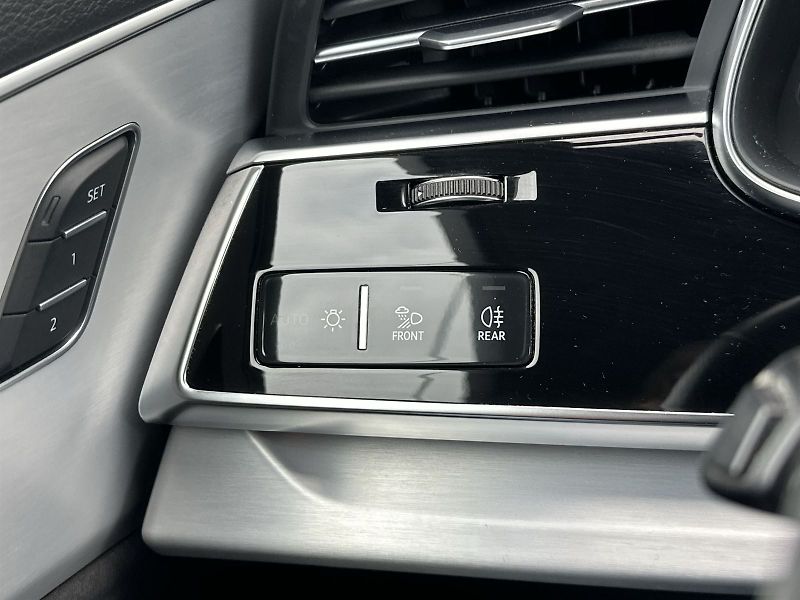 Audi Q7 (2022) 3.0 TDI Quattro S-line - fotka 17 z 37