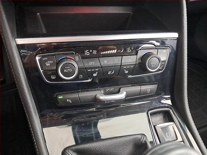 BMW Řada 2 (2019) 216i Gran Tourer, 7 míst - fotka 17 z 18