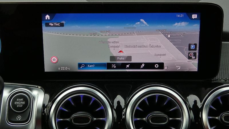 Mercedes-Benz GLB 200d 4MATIC - fotka 15 z 24
