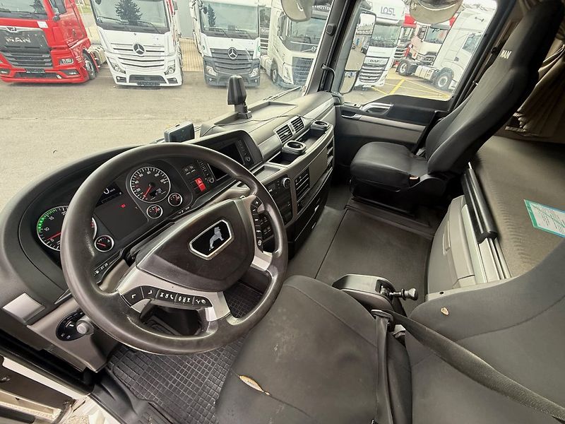 MAN TGX18.460 EURO 6 XLX Retarder, - fotka 12 z 17
