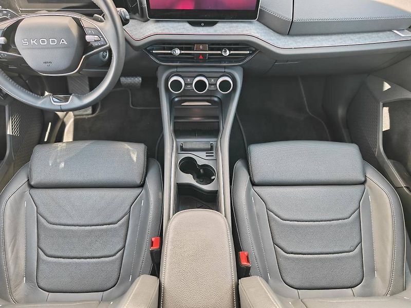 Škoda Kodiaq Exclusive Selection 7DSG 4x4 2 - fotka 10 z 26