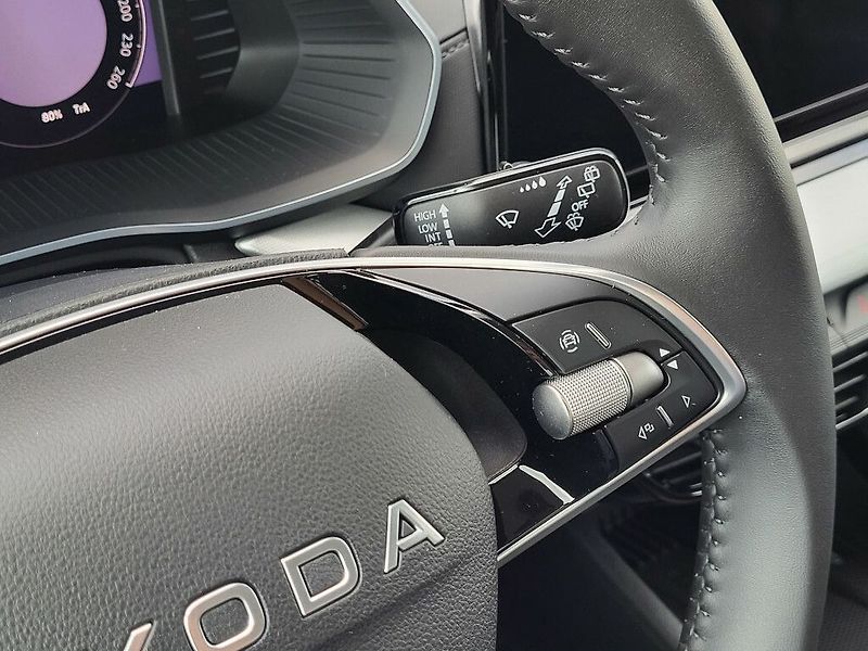 Škoda Octavia 130LET 2,0TDI 85kW - fotka 15 z 29