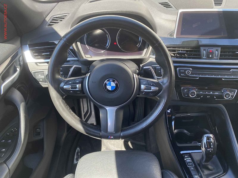BMW X1 (2018) 2.0 D xDrive 20d, ČR, M - fotka 11 z 24