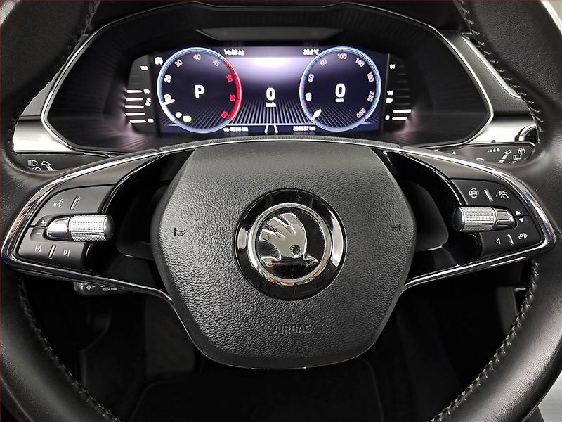 Škoda Superb (2022) 2.0 TDI, Automat, Navi - fotka 17 z 19