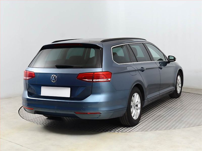 Volkswagen Passat (2015) Comfortline 2.0 TDI - fotka 5 z 20