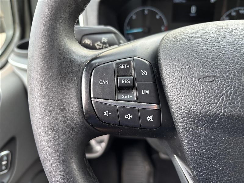 Ford Tourneo Custom 2,0 EcoBlue 125Wk Titanium L1 - fotka 26 z 37