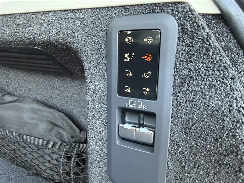 Land Rover Range Rover (2026) 4,4 AUTOBIOGRAPHY P530 - fotka 38 z 38
