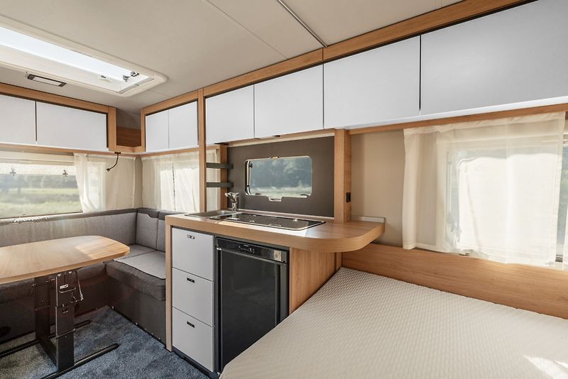 Knaus (2027) Sport 450 FU - fotka 5 z 7