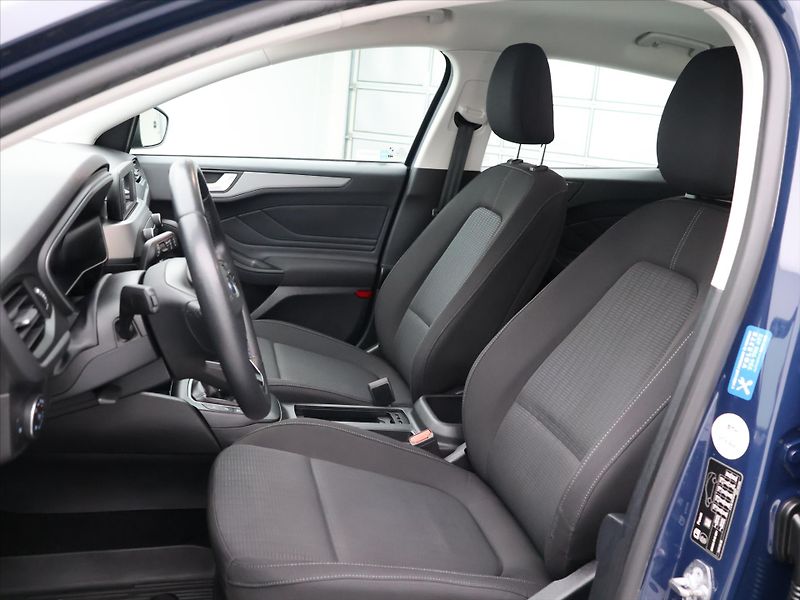 Ford Focus 1,5 EcoBlue 70kW Trend kombi - fotka 11 z 28