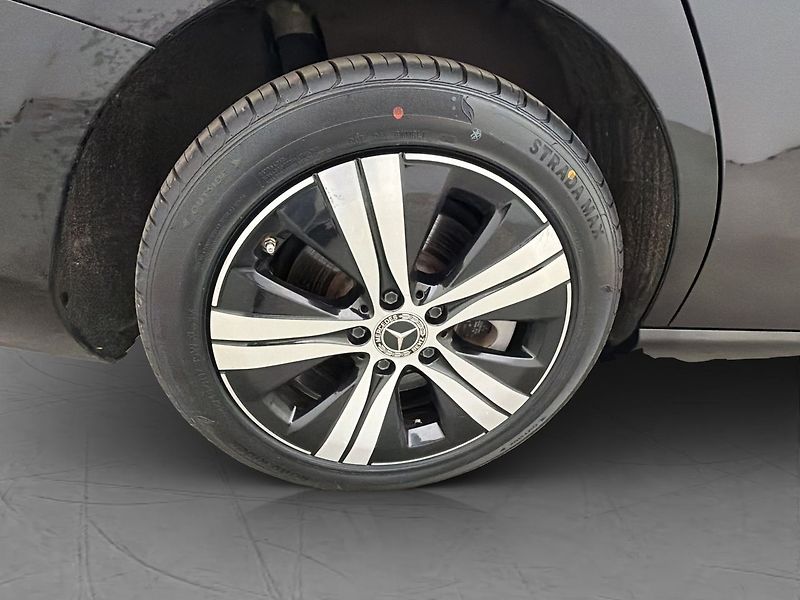 Mercedes-Benz Třídy C 300e Kamera Tažné - fotka 34 z 35