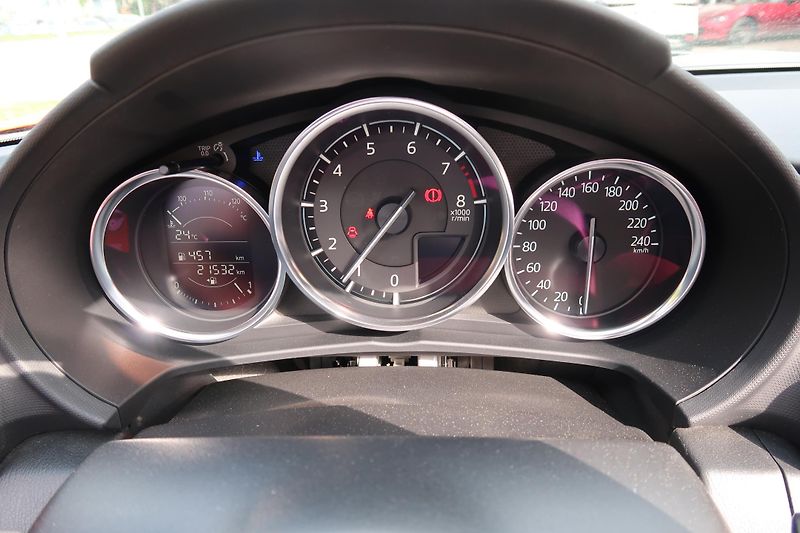Mazda MX-5 2,0 G184 30th Anniversary - fotka 20 z 34