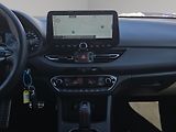 Hyundai i30 (2021) N-Line 1.5 T-GDi A/T 117kW, Se - náhled 18