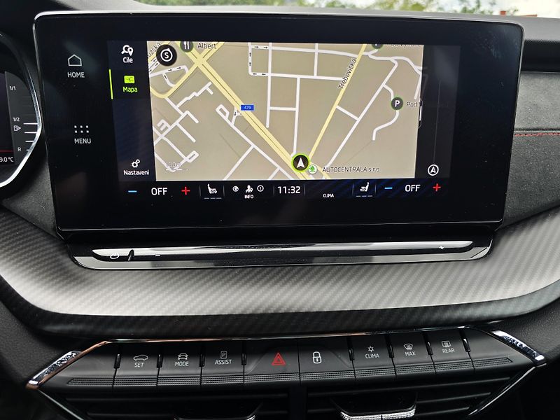 Škoda Octavia 2.0 TDI 147 KW DSG 4x4 RS ČR! - fotka 24 z 34
