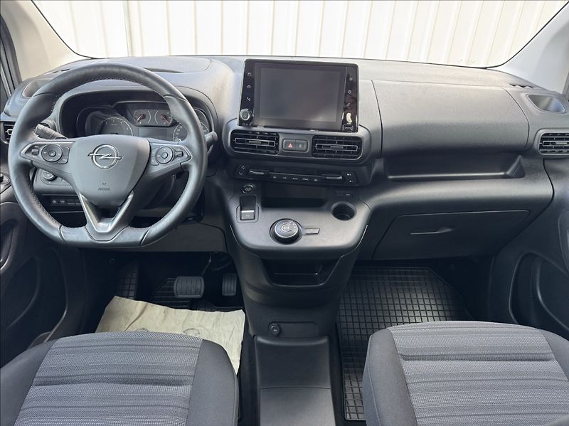 Opel Combo 1,2 T LIFE DPH tažné 1.maj ČR - fotka 27 z 50