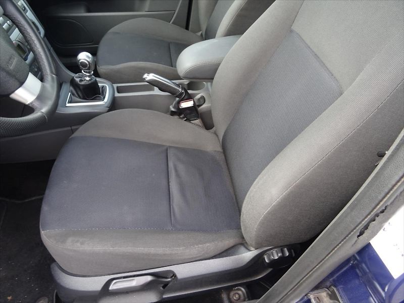 Ford Focus 2,0 TDi 100 kW - fotka 15 z 21
