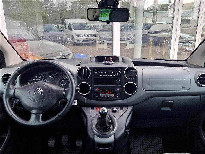 Citroën Berlingo 1,6 MPi 88kW MULTISPACE AUTOAC - fotka 20 z 30