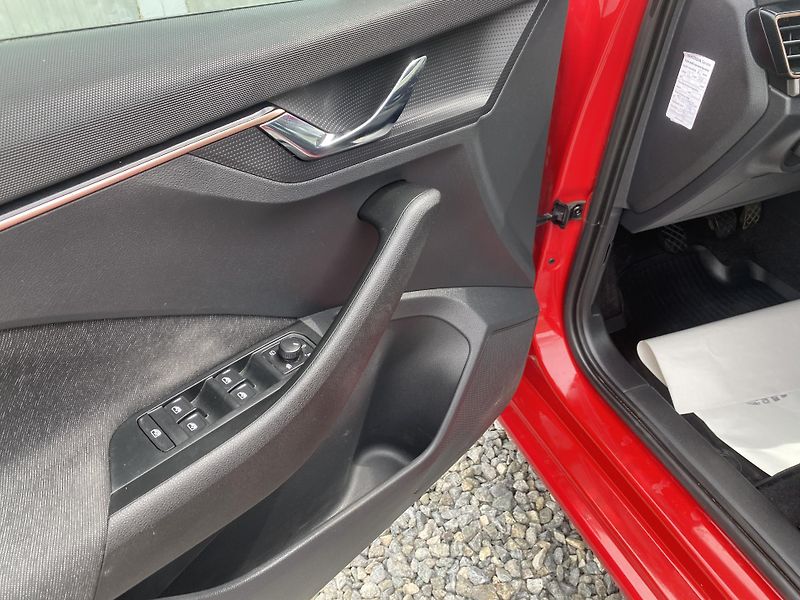 Škoda Scala 1.0i G-TEC STYLE CZ DPH LED 1A - fotka 142 z 156