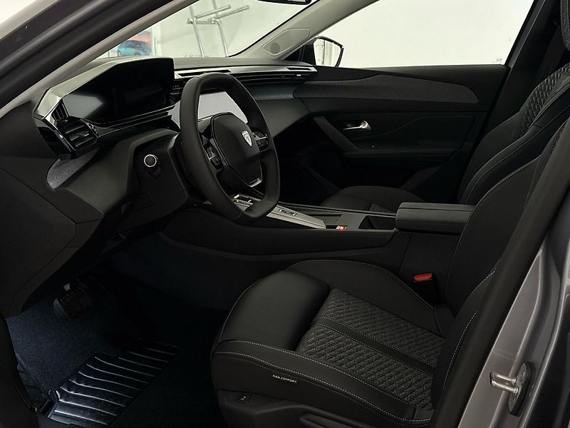 Peugeot 308 (2026) SW Allure 1.5 BlueHDi 130 EAT8 - fotka 6 z 43
