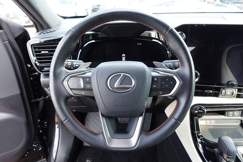 Lexus NX 350h ZLEVNĚNO NX350h Prestige Plus - fotka 19 z 34