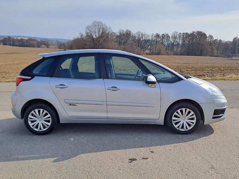 Citroën C4 Picasso (2012) 1.6 HDi SERVISOVANÝ VŮZ - fotka 4 z 29