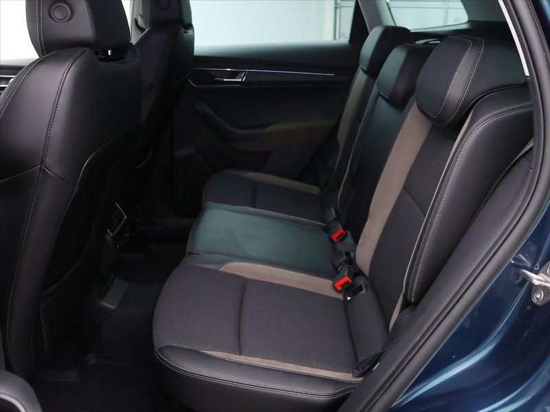 Škoda Karoq 1,5 TSI 110kW DSG Matrix DPH - fotka 14 z 34