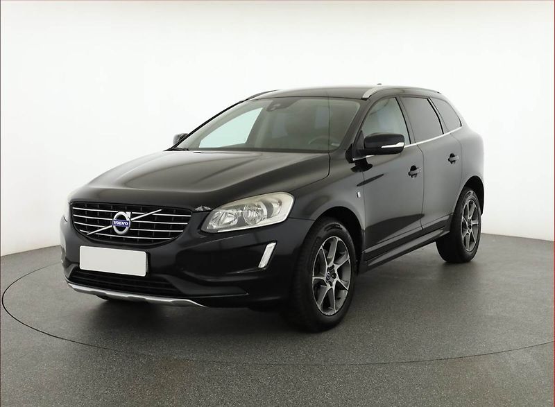 Volvo XC60 (2015) Ocean Race D4, Automat - fotka 2 z 16
