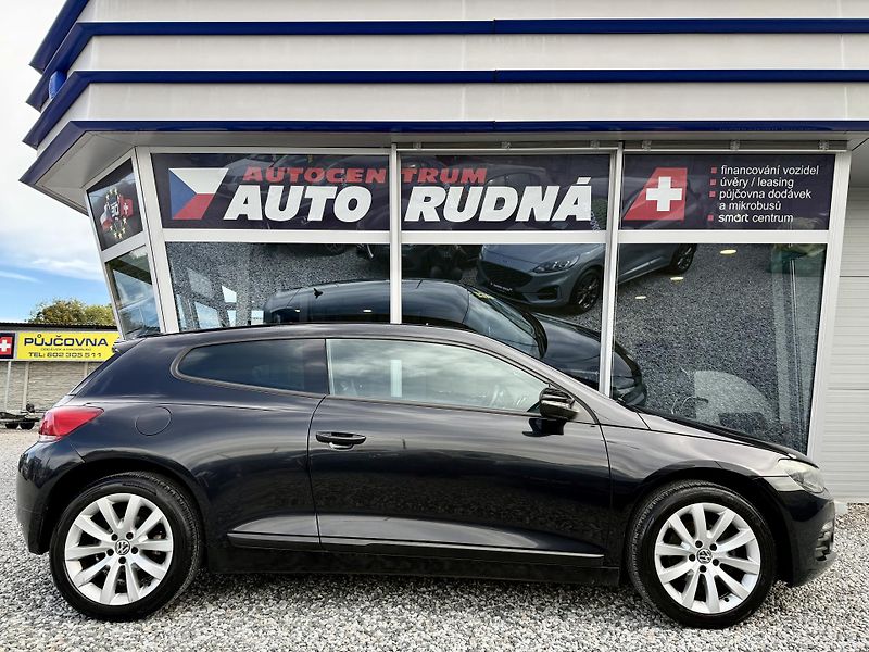 Volkswagen Scirocco 1,4 TSI 90kW  - fotka 9 z 36