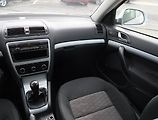 Škoda Octavia (2010) Ambiente 1.6 TDI, Serv.kniha - náhled 8