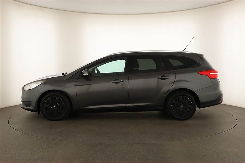 Ford Focus (2016) 1.0 EcoBoost, Vyhř. sedaček - fotka 3 z 12