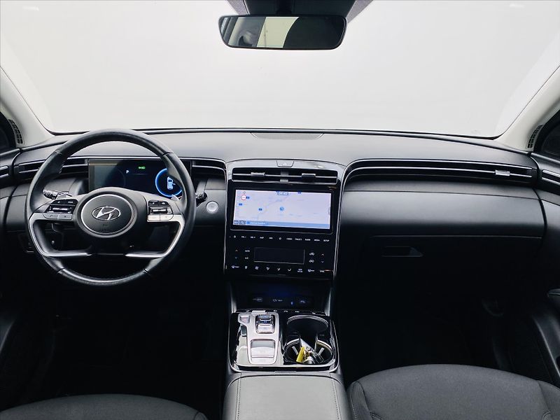 Hyundai Tucson 1,6 T-GDi MHEV 132kW 4x4 - fotka 9 z 28