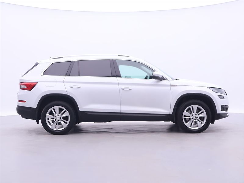 Škoda Kodiaq 2,0 TDI 140kW DSG 4x4 CZ Style - fotka 8 z 36