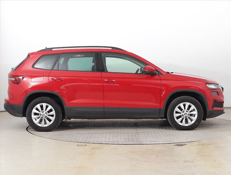 Škoda Karoq (2024) Fresh 1.5 TSI - fotka 6 z 18