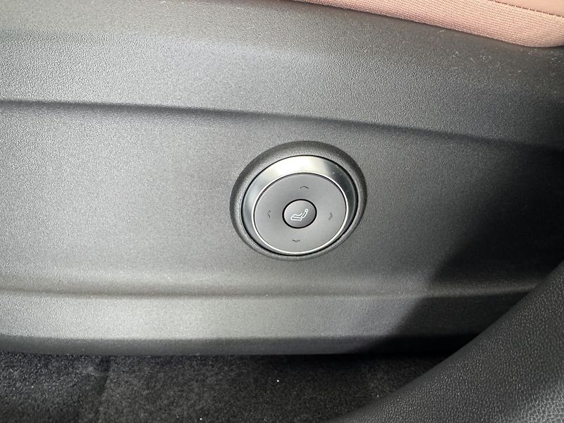 Chery TIGGO 9 PHEV (2026) 1,5T Unique - fotka 32 z 64