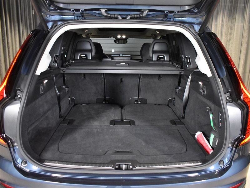 Volvo XC90 2,0 T8 AWD Ultra B&W,Vzduch - fotka 10 z 29
