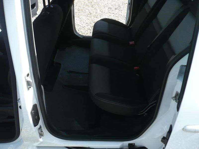 Renault Kangoo 1.5dCi ČR DPH Klimatizace - fotka 16 z 25
