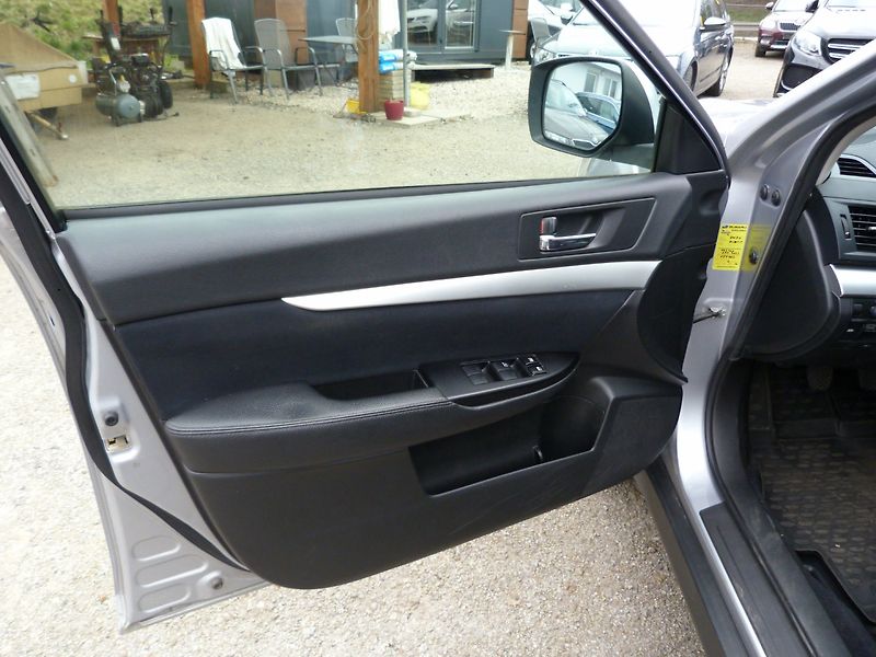 Subaru Outback 2,0D  110kW BRD - fotka 11 z 18