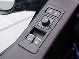 Volkswagen Multivan 2,0 TDI 4M DSG CZ Highline DPH - náhled 17
