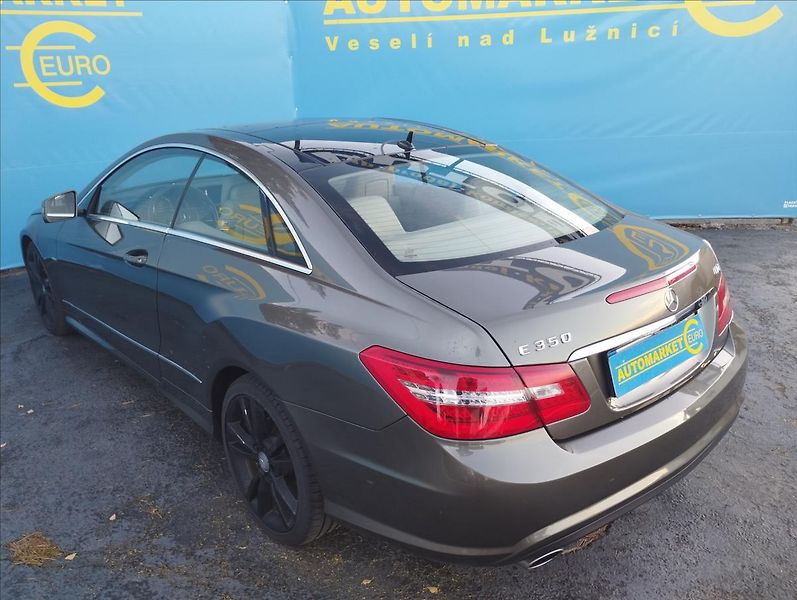 Mercedes-Benz Třídy E CDi 170KW   3,0 - fotka 6 z 20