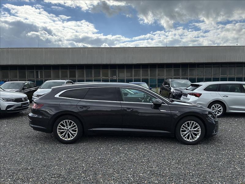Volkswagen Arteon 2,0 TDI,TAŽNÉ,KEYLESS,CAR PLAY - fotka 5 z 25