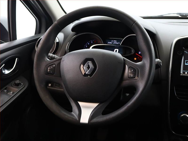 Renault Clio (2016) 1.2 16V, ČR,1.maj, Navi - fotka 13 z 16
