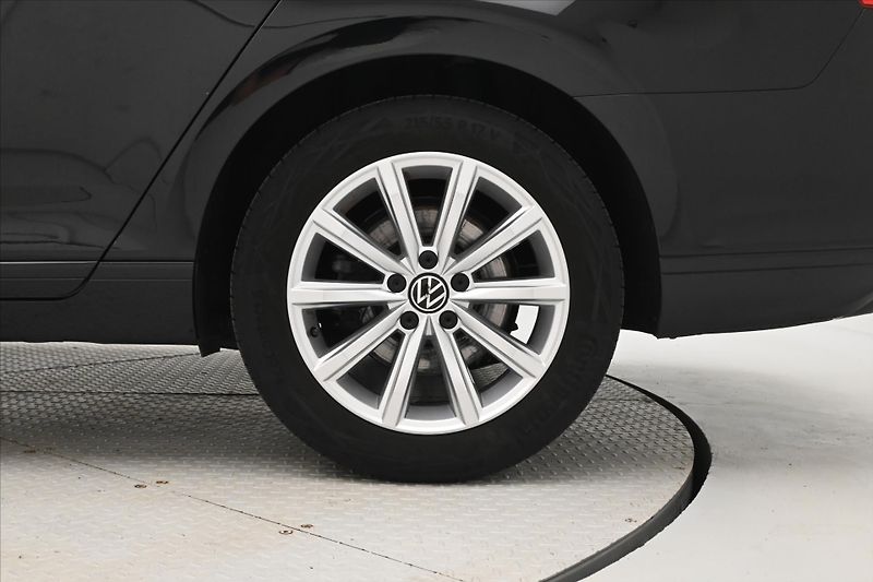 Volkswagen Passat 2,0 TDI 110 kW DSG Business Zá - fotka 32 z 32