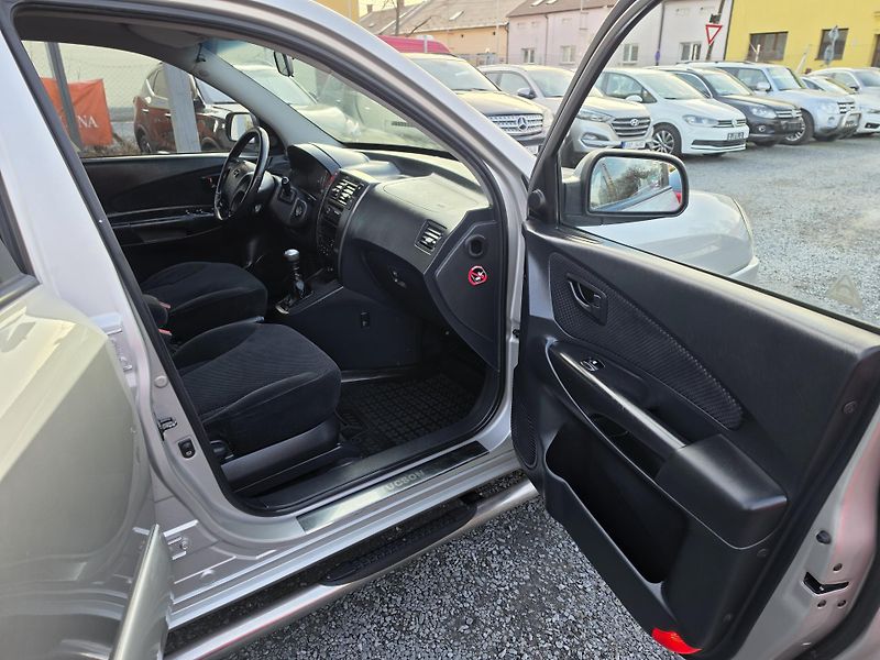 Hyundai Tucson 2.0 CRDi TZ  - fotka 20 z 25