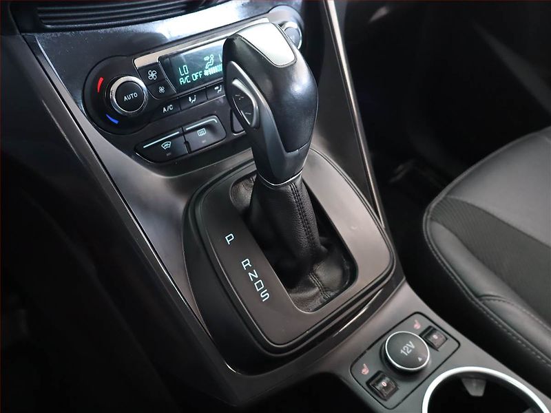 Ford Kuga (2014) 2.0 TDCi, 4X4, Automat - fotka 13 z 24