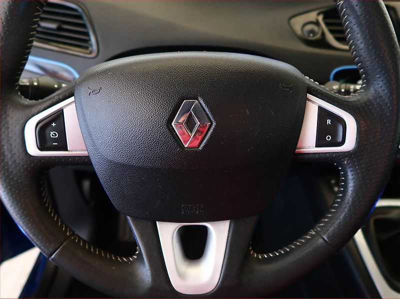 Renault Scénic (2012) 1.9 dCi, Serv.kniha, Navi - fotka 16 z 18