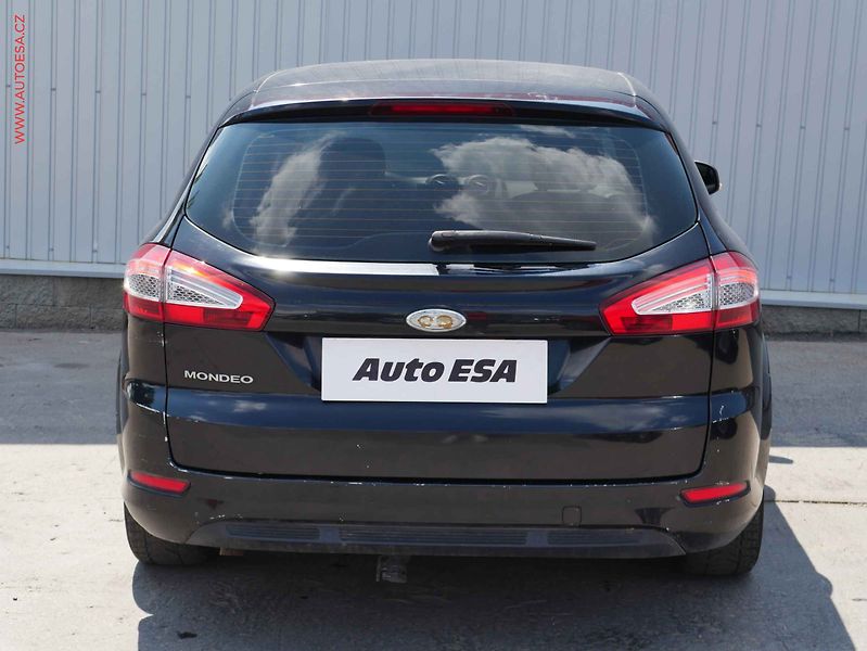 Ford Mondeo (2011) 2.0 TDCi, AC, tempo, výhřev - fotka 5 z 18