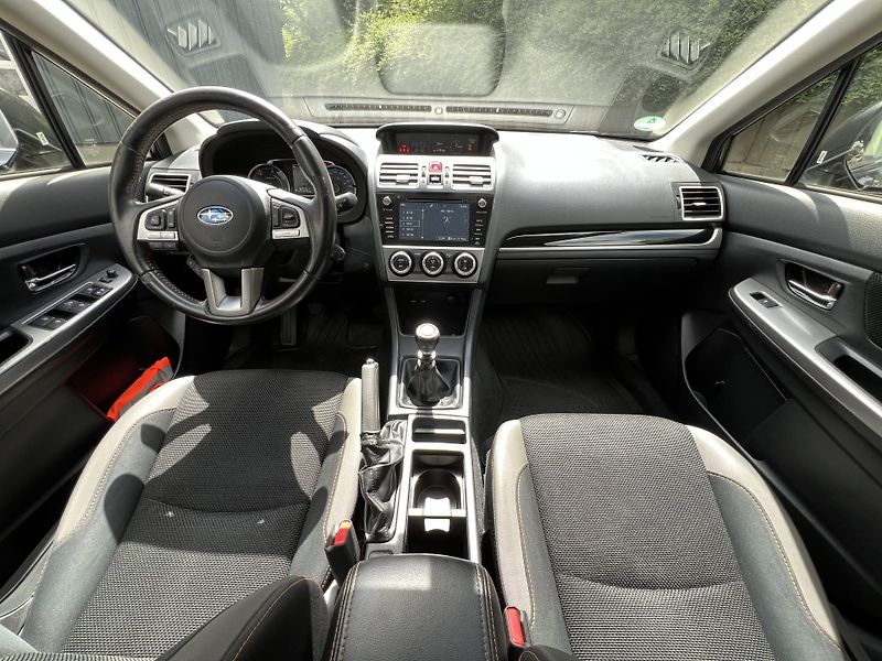 Subaru XV 2.0D 108 kW AWD 1.MAJITEL - fotka 10 z 19