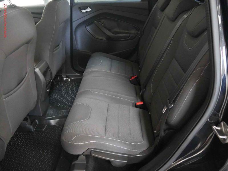 Ford Kuga (2013) 2.0 TDCi 4x4, Panorama - fotka 10 z 20