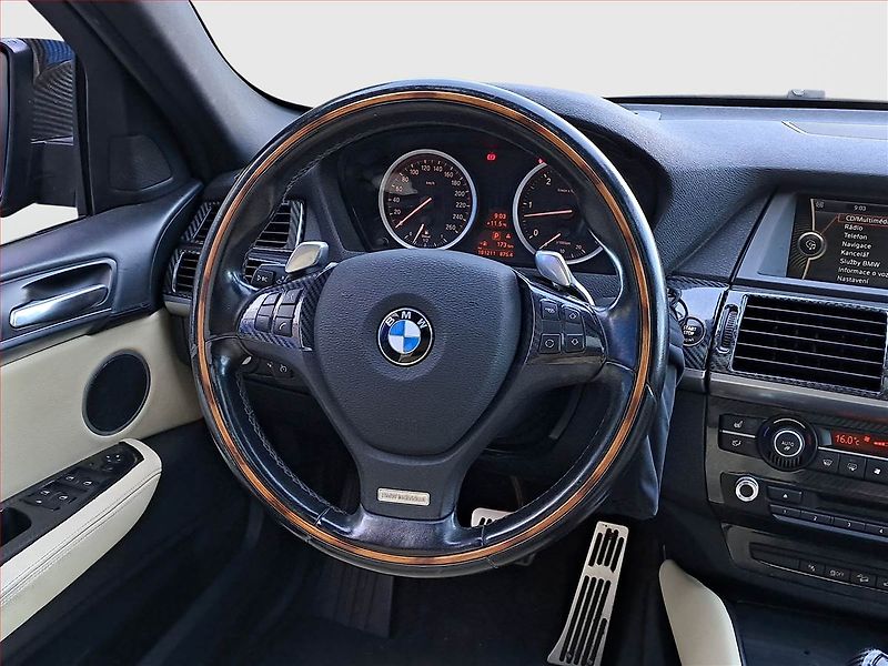 BMW X6 (2011) xDrive40d, 4X4, Automat, Kůže - fotka 16 z 21