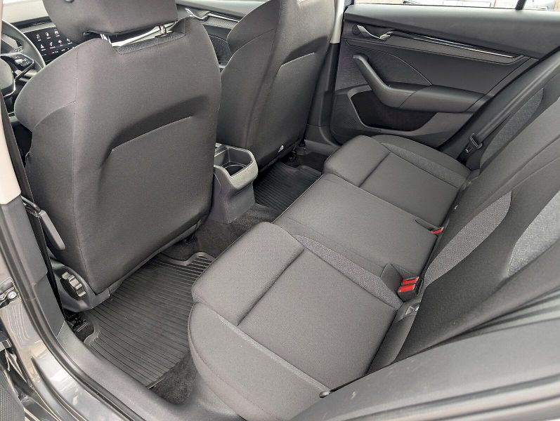 Škoda Octavia (2024) Combi 1.5 TSI / 110 kW Active - fotka 8 z 30